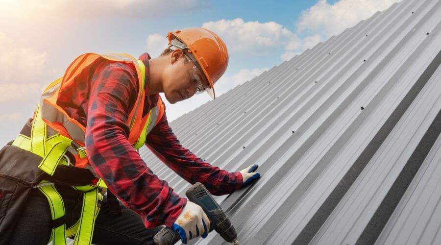 Owens Corning roofing contractor in Mantee, MS